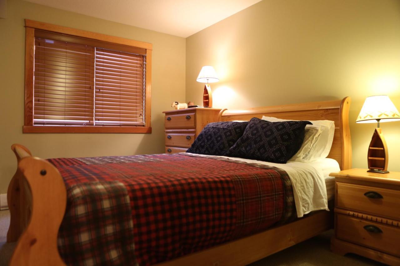 Apartment 405 Bear Creek Crossing Canmore Exteriör bild