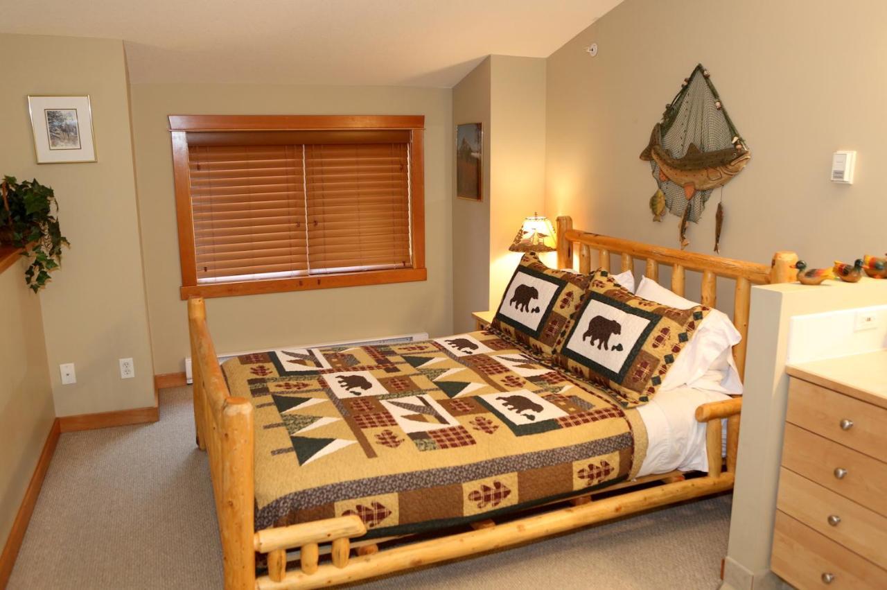 Apartment 405 Bear Creek Crossing Canmore Exteriör bild